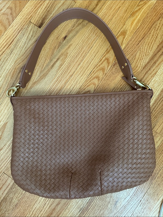 Quince Handbags - Quince Italian Handwoven Leather Shoulder Bag Cognac Excellent Used Condition